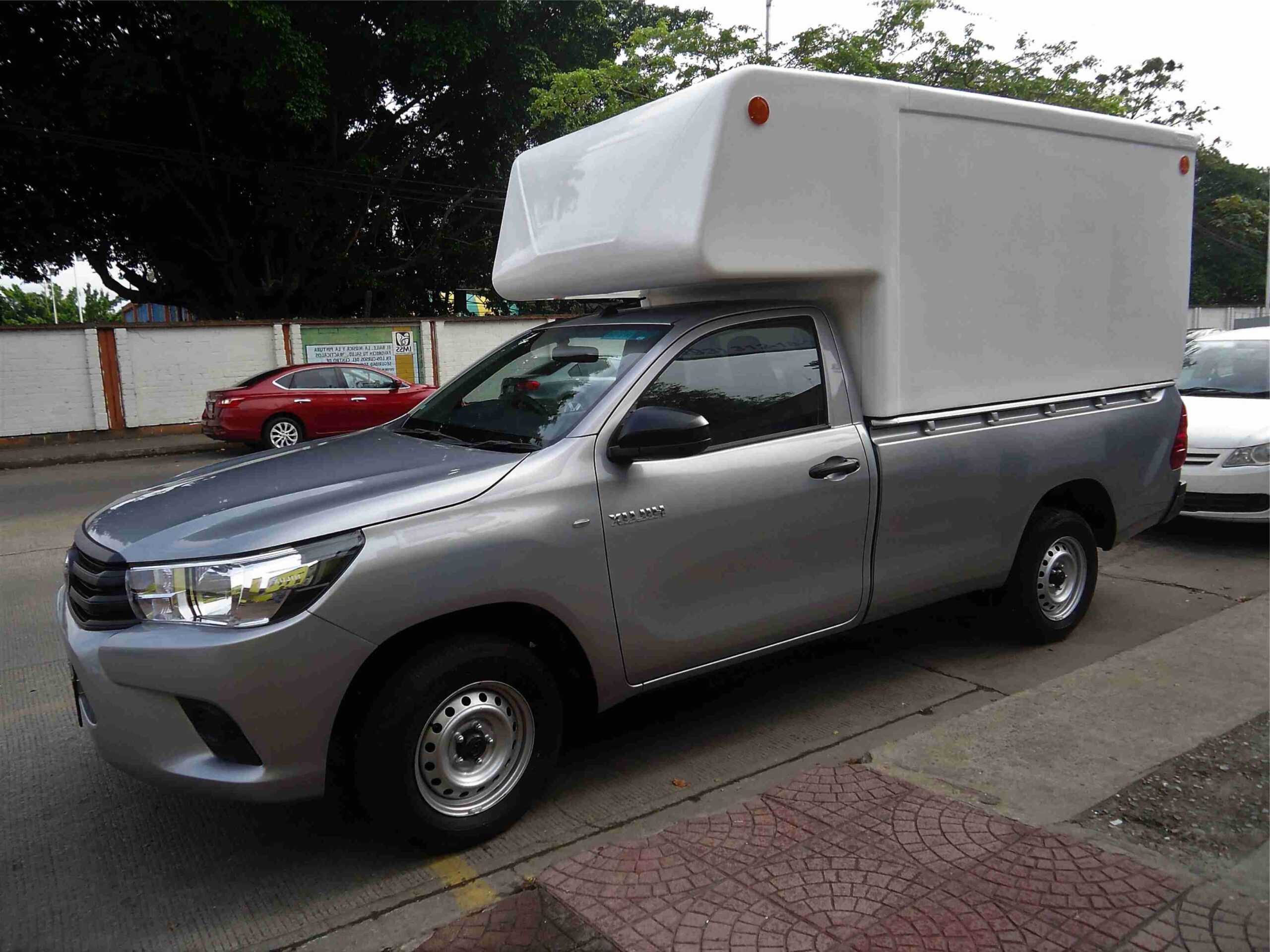 camper estra grande tipo caja de fibra de vidrio nissan (6)