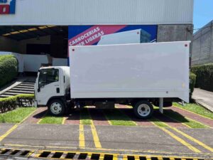 carroceria fibra de vidrio fransol izusu 4