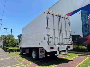 carroceria fibra de vidrio fransol izusu 6