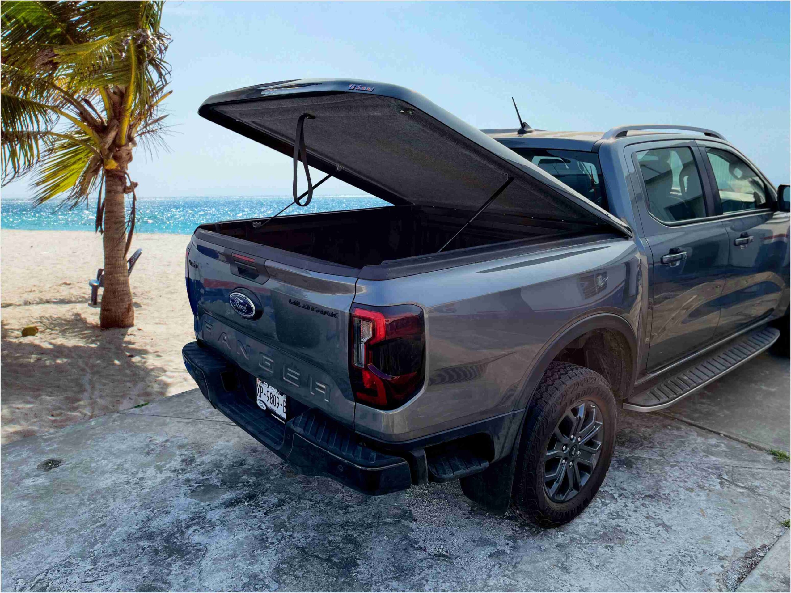 tapa cubre batea de fibra de vidrio ford ranger (1)