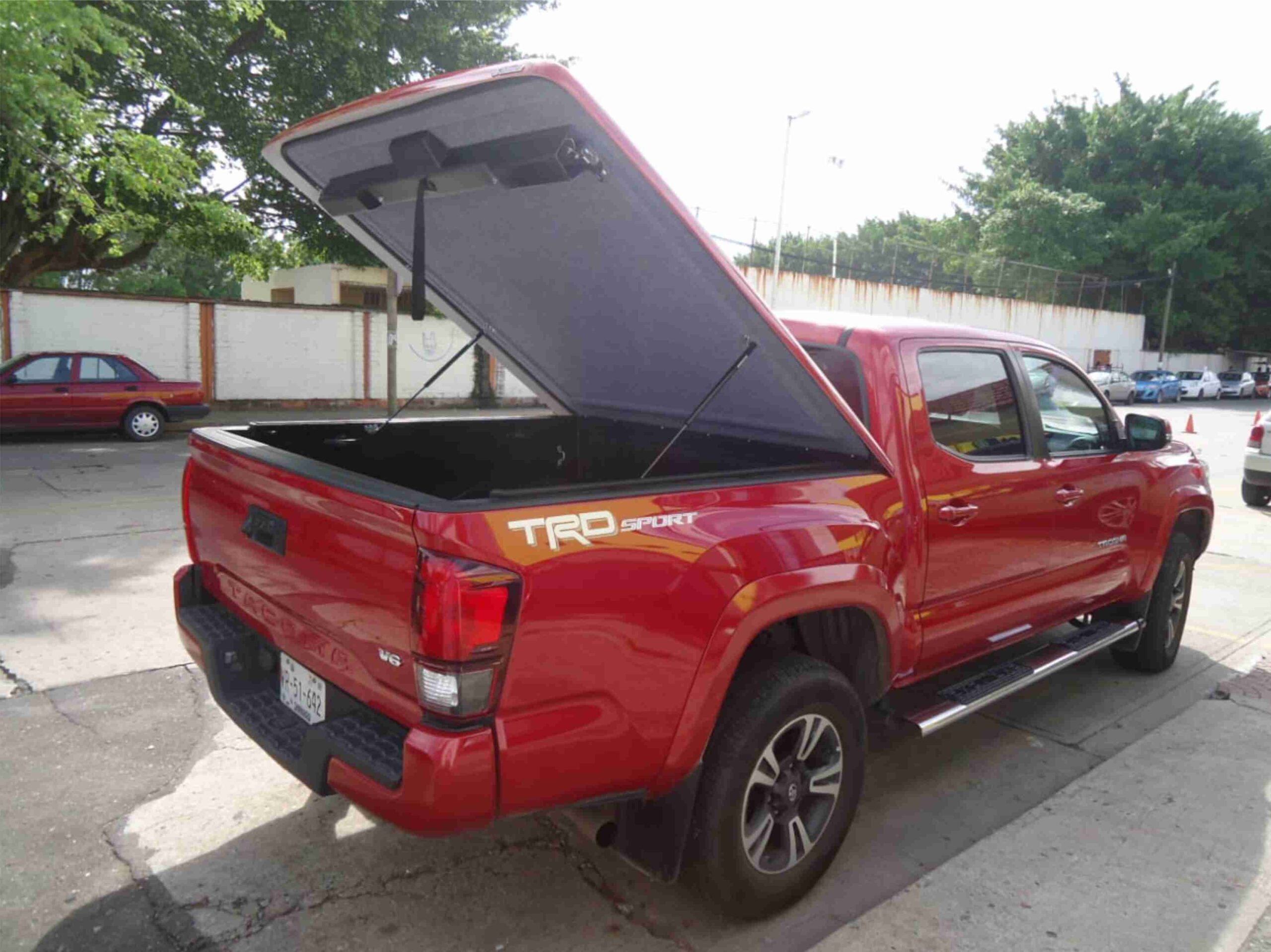 tapa cubre batea tacoma fibra de vidrio toyota